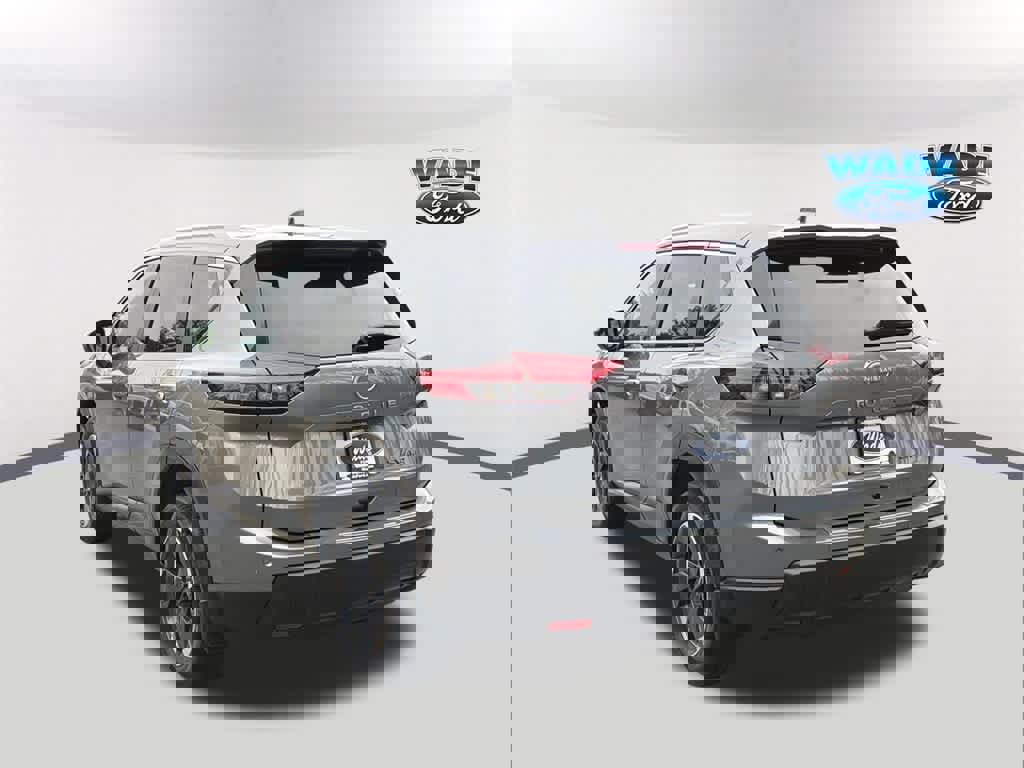 Used 2024 Nissan Rogue SV w/ SV Premium Package image 7