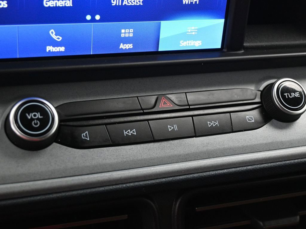 Certified 2022 Ford Maverick Lariat w/ Lariat Luxury Package image 44