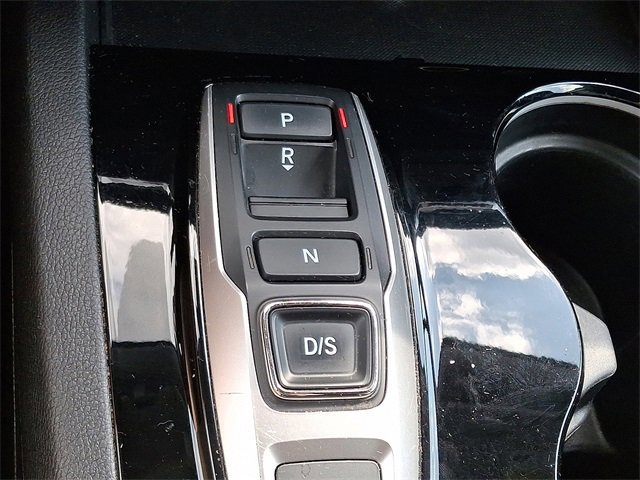 Used 2020 Honda Pilot Touring image 18