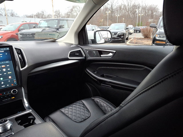 Certified 2023 Ford Edge Titanium image 15