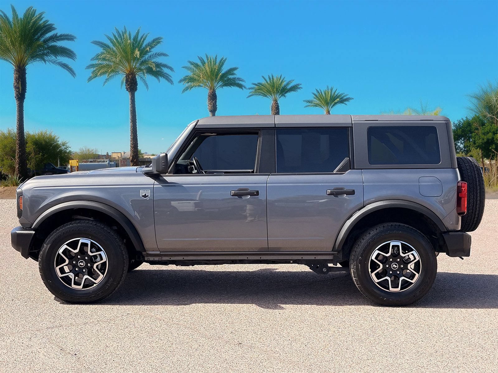 Certified 2025 Ford Bronco Big Bend AWD/4WD image 2