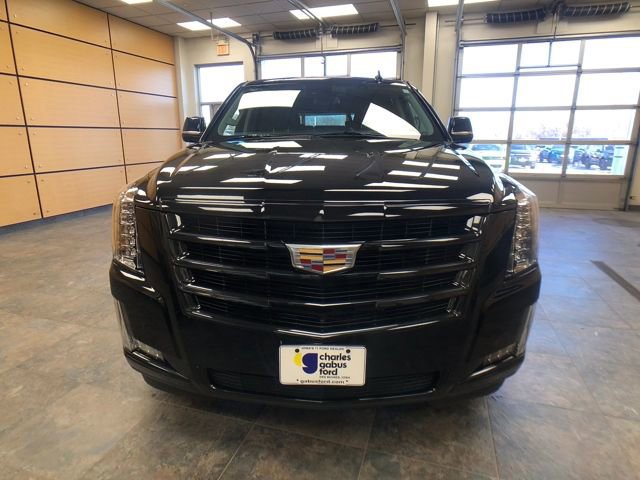 Used 2020 Cadillac Escalade Luxury w/ Escalade Sport Edition image 8