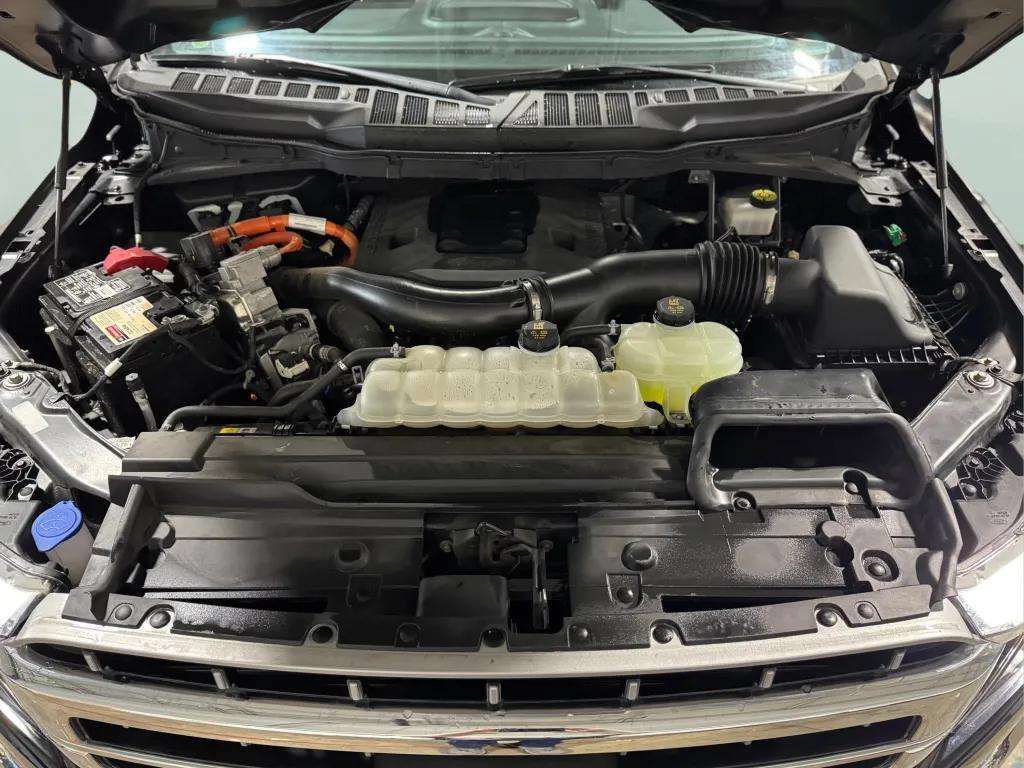Certified 2022 Ford F150 Lariat w/ Equipment Group 502A High AWD/4WD image 31