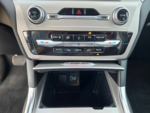 Certified 2022 Ford Explorer XLT w/ Equipment Group 202A AWD/4WD image 16