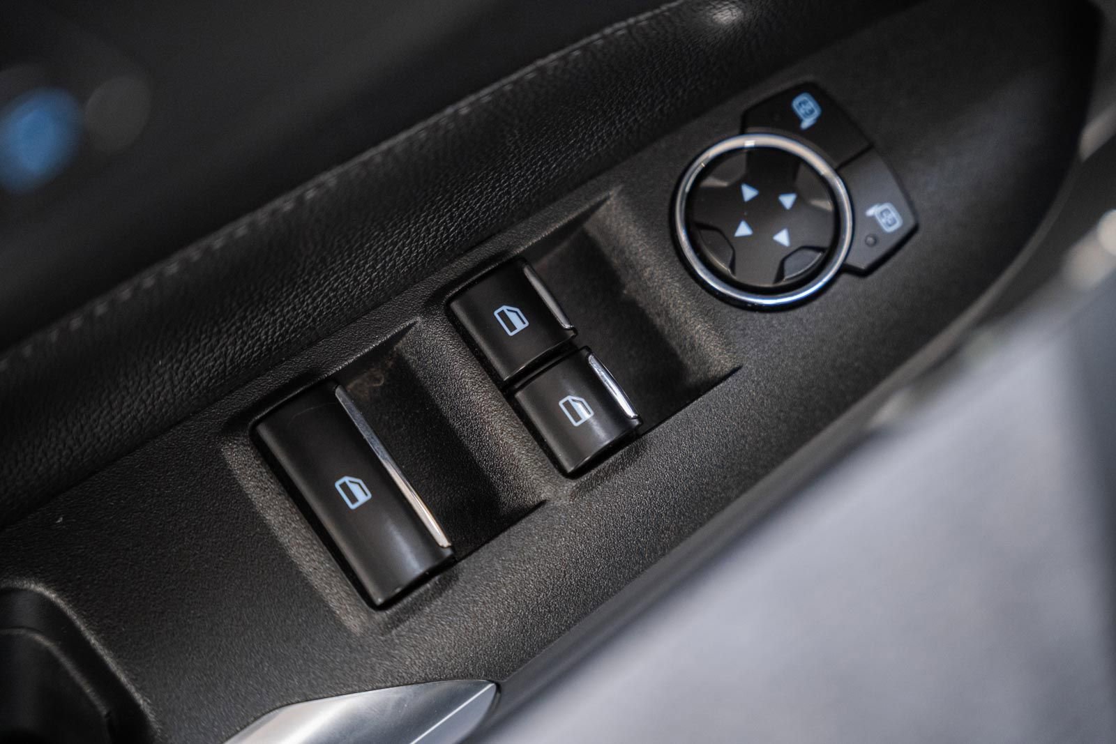 Certified 2020 Ford Mustang Premium RWD image 41