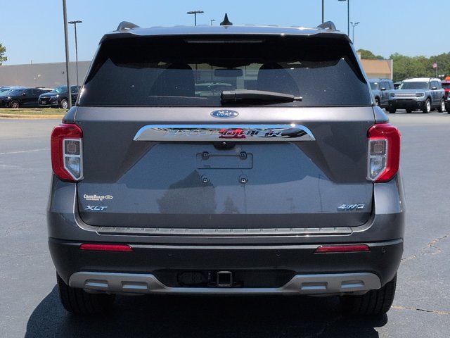Certified 2022 Ford Explorer XLT w/ Equipment Group 202A AWD/4WD image 5
