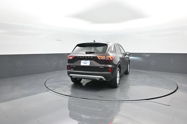 Certified 2023 Ford Escape Active AWD/4WD image 7