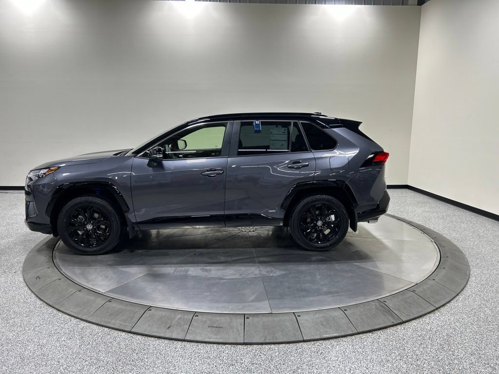 Used 2023 Toyota RAV4 XSE w/ XSE Grade Weather Package AWD/4WD image 10
