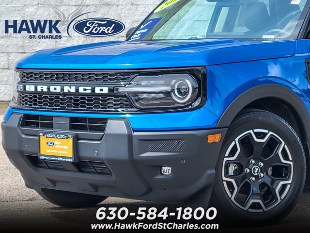 Certified 2025 Ford Bronco Sport Outer Banks w/ Outer Banks Tech Package+ AWD/4WD image 2