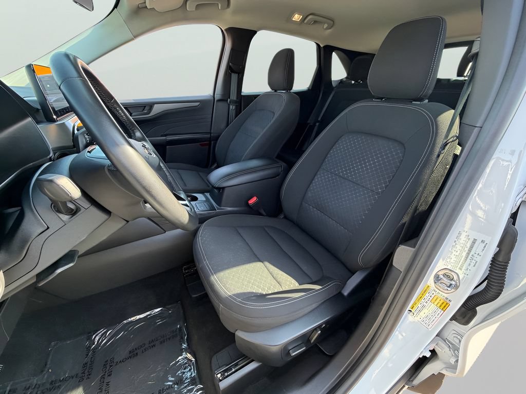 Certified 2024 Ford Escape Active w/ Cold Weather Package FWD image 15