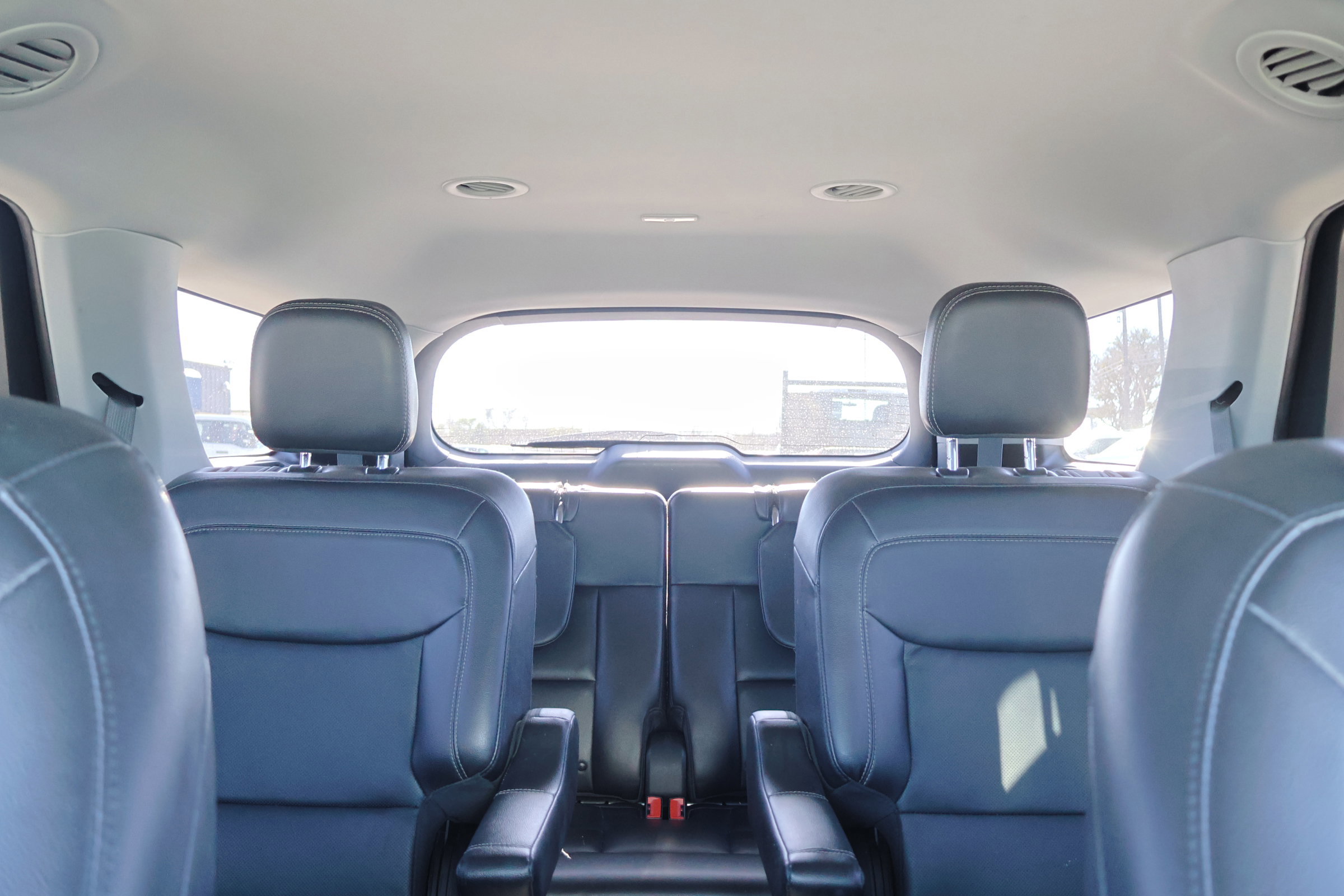 Certified 2022 Ford Explorer Limited w/ Equipment Group 301A image 28