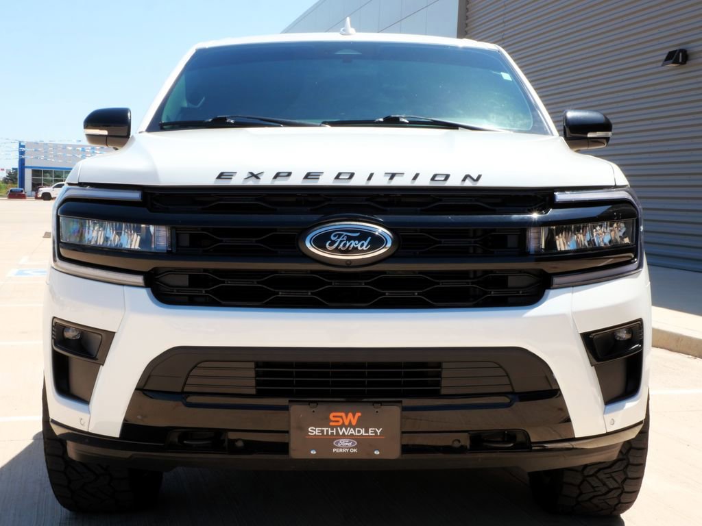 Certified 2022 Ford Expedition Limited AWD/4WD image 4