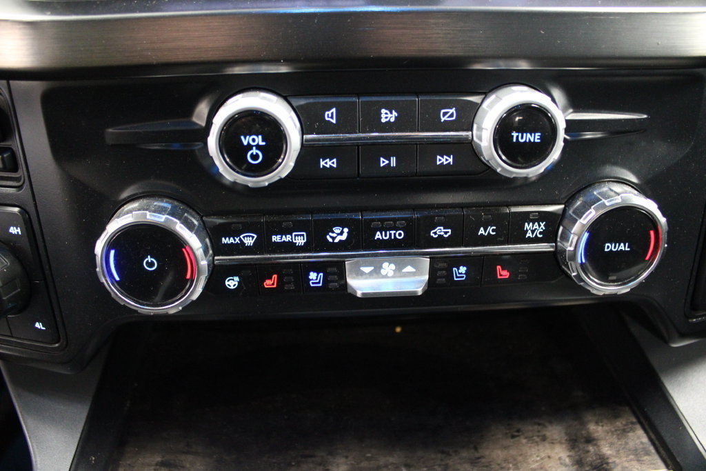 Certified 2024 Ford F350 Lariat w/ Chrome Package AWD/4WD image 28