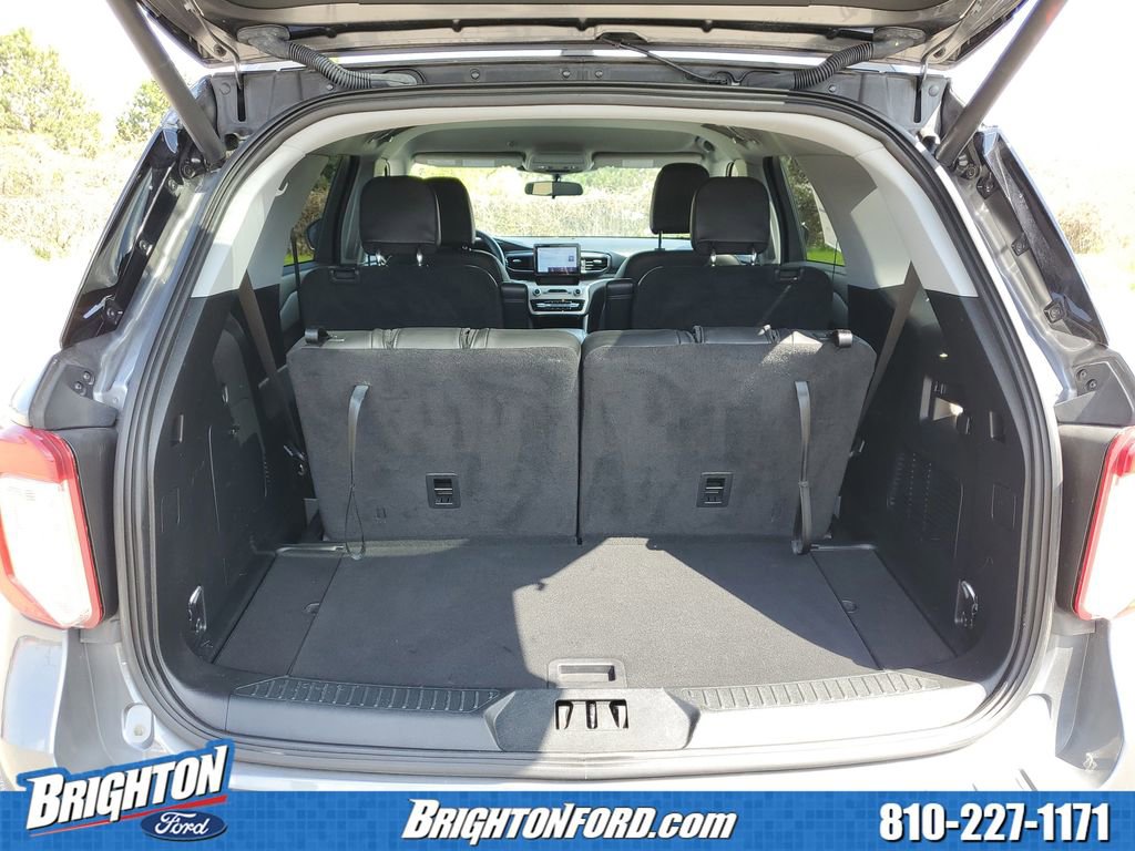 Certified 2024 Ford Explorer XLT w/ Equipment Group 202A image 7