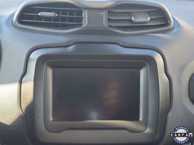 Used 2019 Jeep Renegade Latitude w/ Cold Weather Group image 16