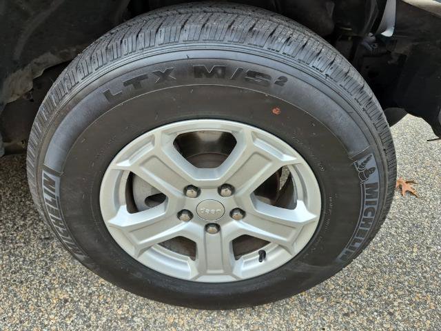 Used 2018 Jeep Wrangler Unlimited Sport S image 9