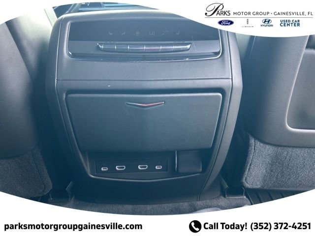 Used 2021 Cadillac Escalade ESV Sport Platinum image 18