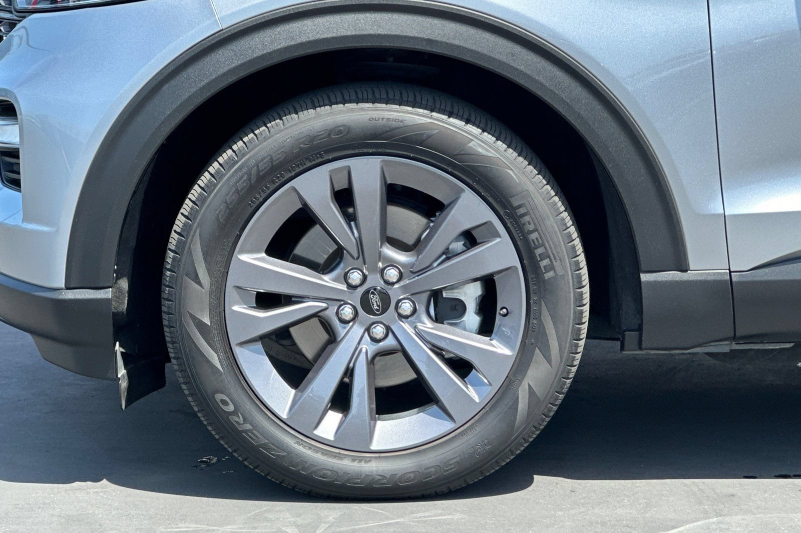 Certified 2023 Ford Explorer XLT w/ Equipment Group 202A RWD image 28
