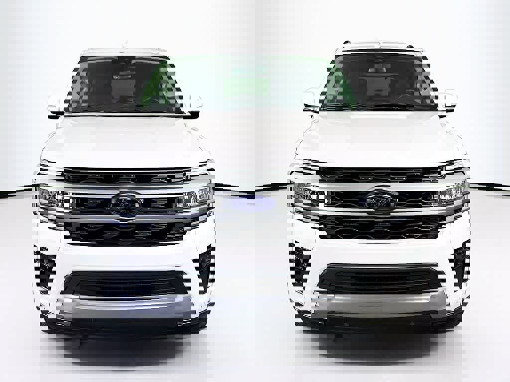 Certified 2024 Ford Expedition XLT image 6