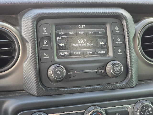 Used 2018 Jeep Wrangler Unlimited Sport S AWD/4WD image 10