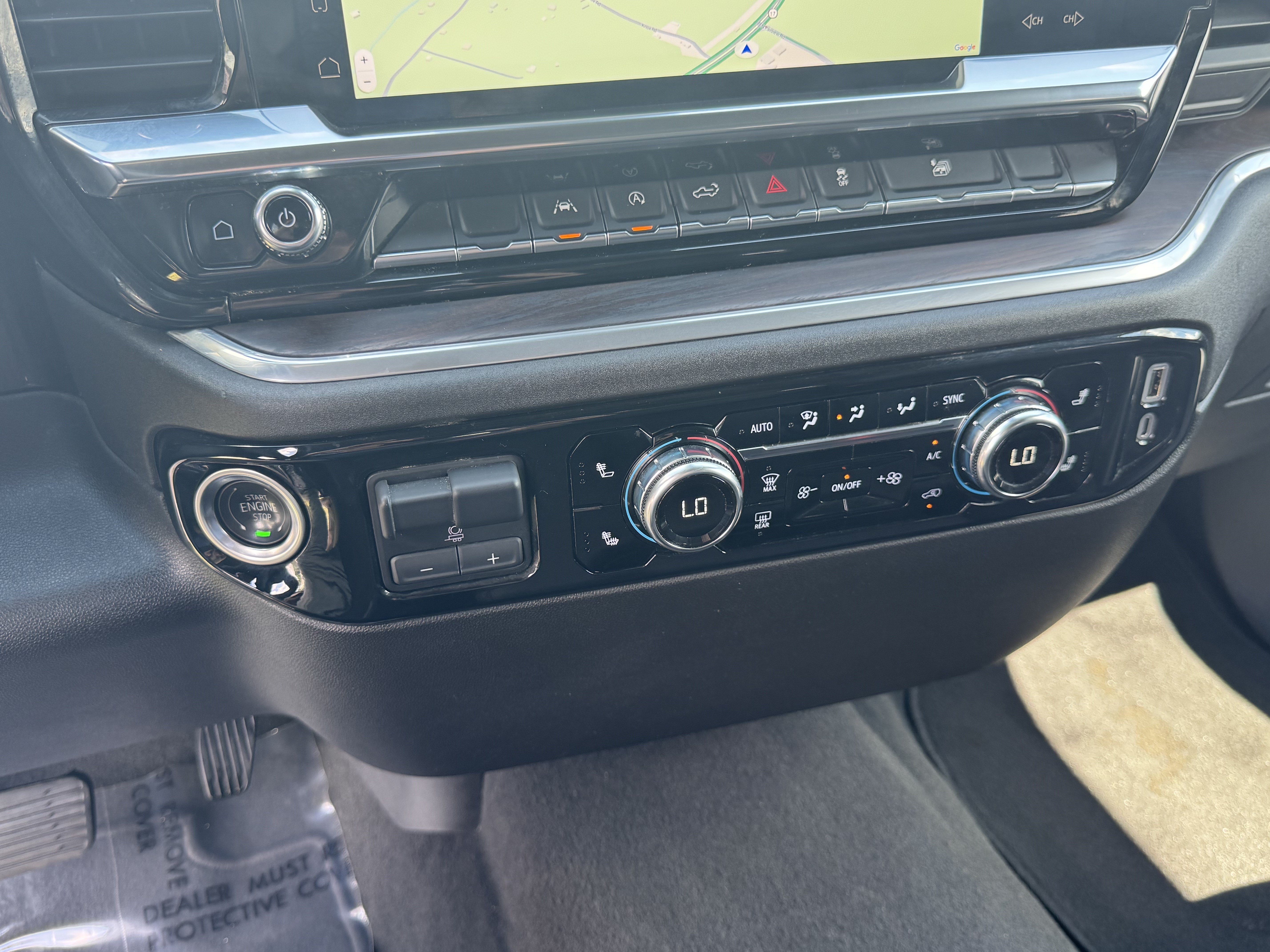 Used 2025 GMC Sierra 1500 SLT AWD/4WD image 27