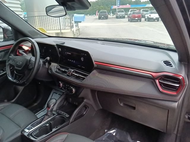 Used 2024 Chevrolet TrailBlazer RS AWD/4WD image 36