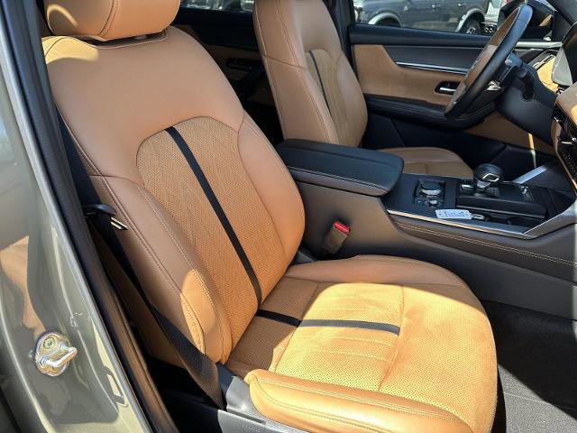 Used 2025 MAZDA CX-70 3.3 Turbo S w/ Premium Plus AWD/4WD image 18