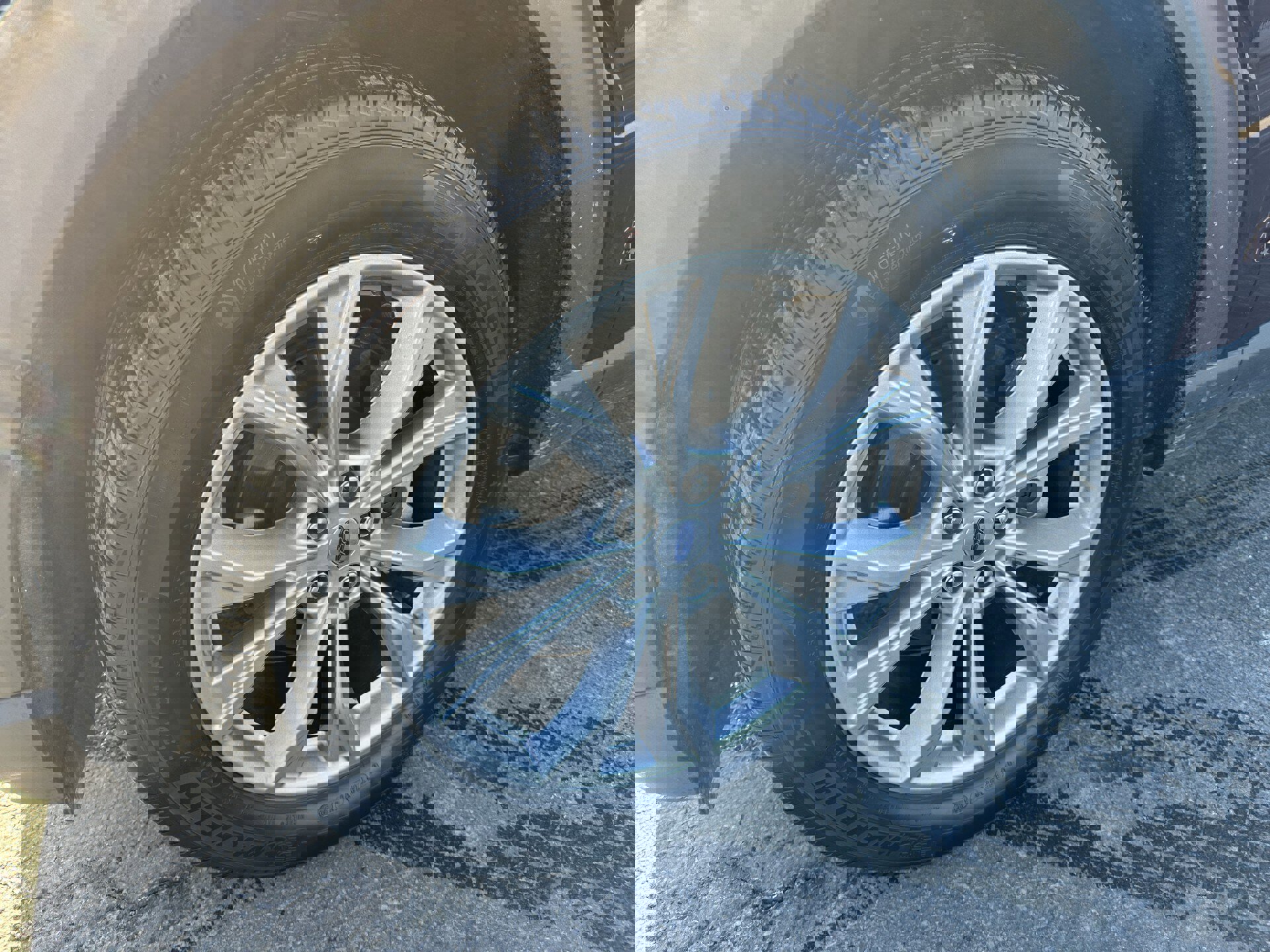 Certified 2023 Ford Explorer XLT w/ Equipment Group 202A image 8