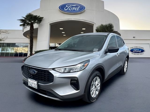 Certified 2023 Ford Escape Active AWD/4WD image 2