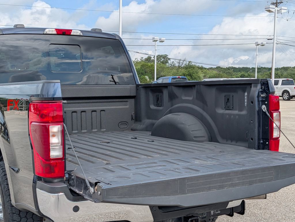 Certified 2022 Ford F250 Lariat w/ Lariat Value Package AWD/4WD image 7