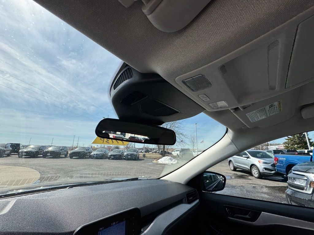 Certified 2022 Ford Escape S image 29