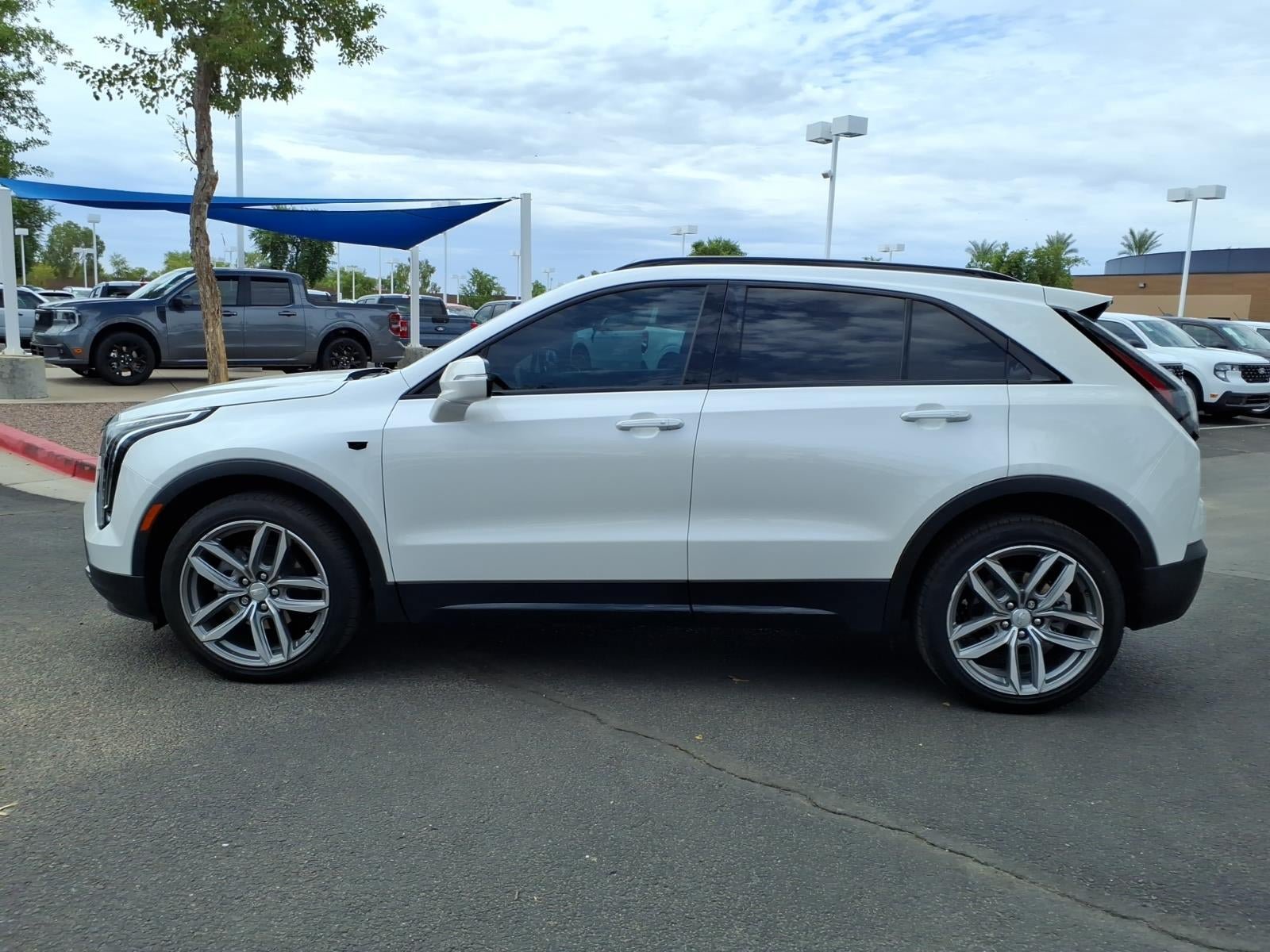 Used 2022 Cadillac XT4 Sport w/ Cold Weather Package FWD image 7