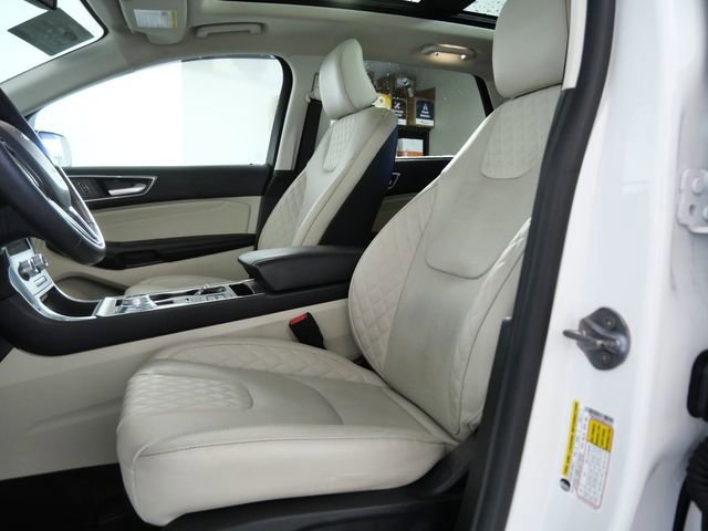 Certified 2024 Ford Edge Titanium w/ Titanium Elite Package image 16