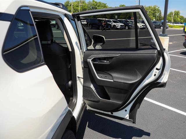 Used 2021 Toyota RAV4 Limited AWD/4WD image 31