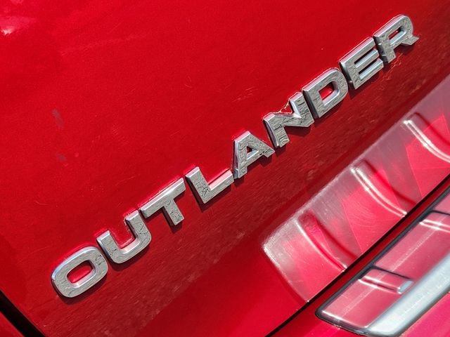 Used 2023 Mitsubishi Outlander SE AWD/4WD image 18
