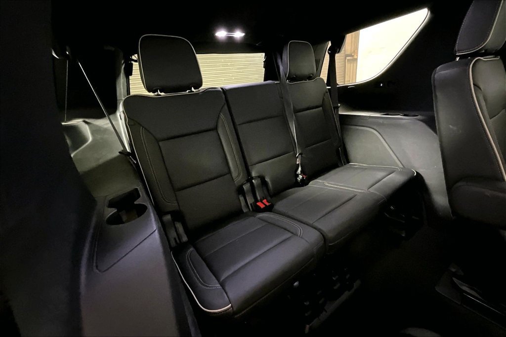Used 2023 GMC Yukon SLT w/ SLT Premium Package RWD image 23