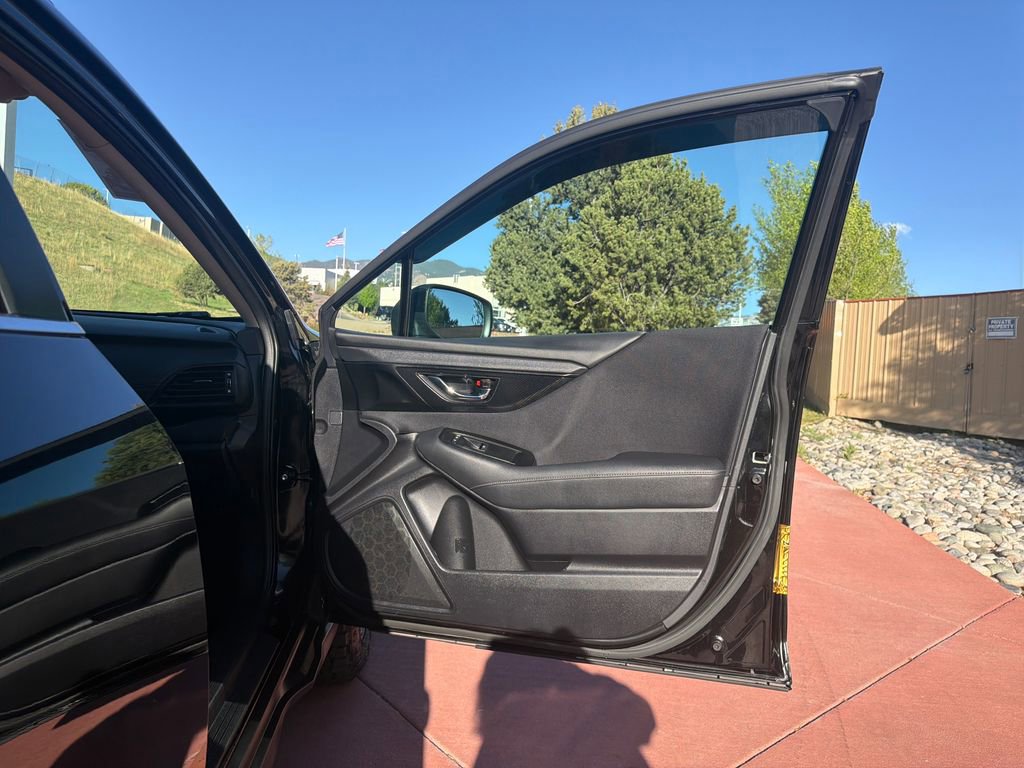 Used 2025 Subaru Outback Premium w/ Popular Package #1A AWD/4WD image 29