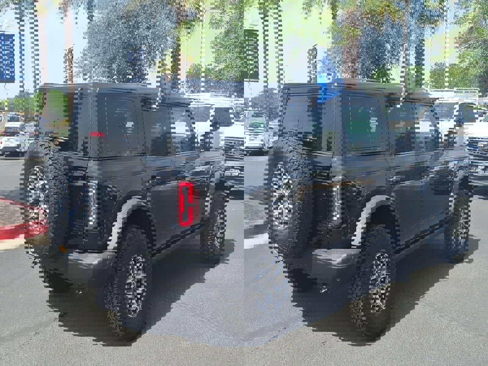 Certified 2025 Ford Bronco Badlands image 5