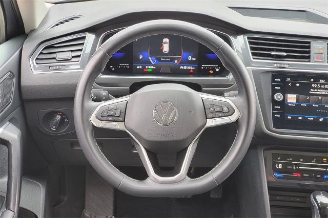 Used 2023 Volkswagen Tiguan SE image 22