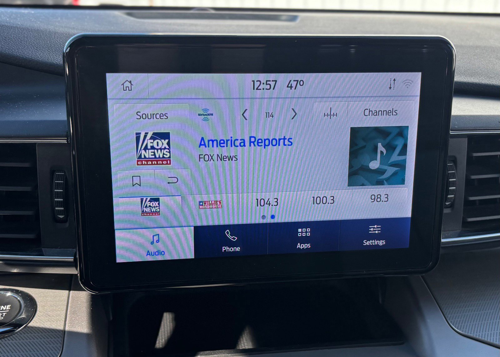 Certified 2022 Ford Explorer XLT w/ Equipment Group 202A image 40