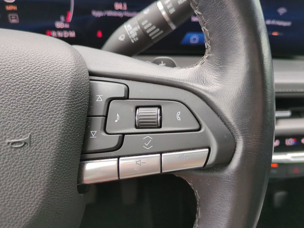 Used 2024 Cadillac XT4 Premium Luxury FWD image 29