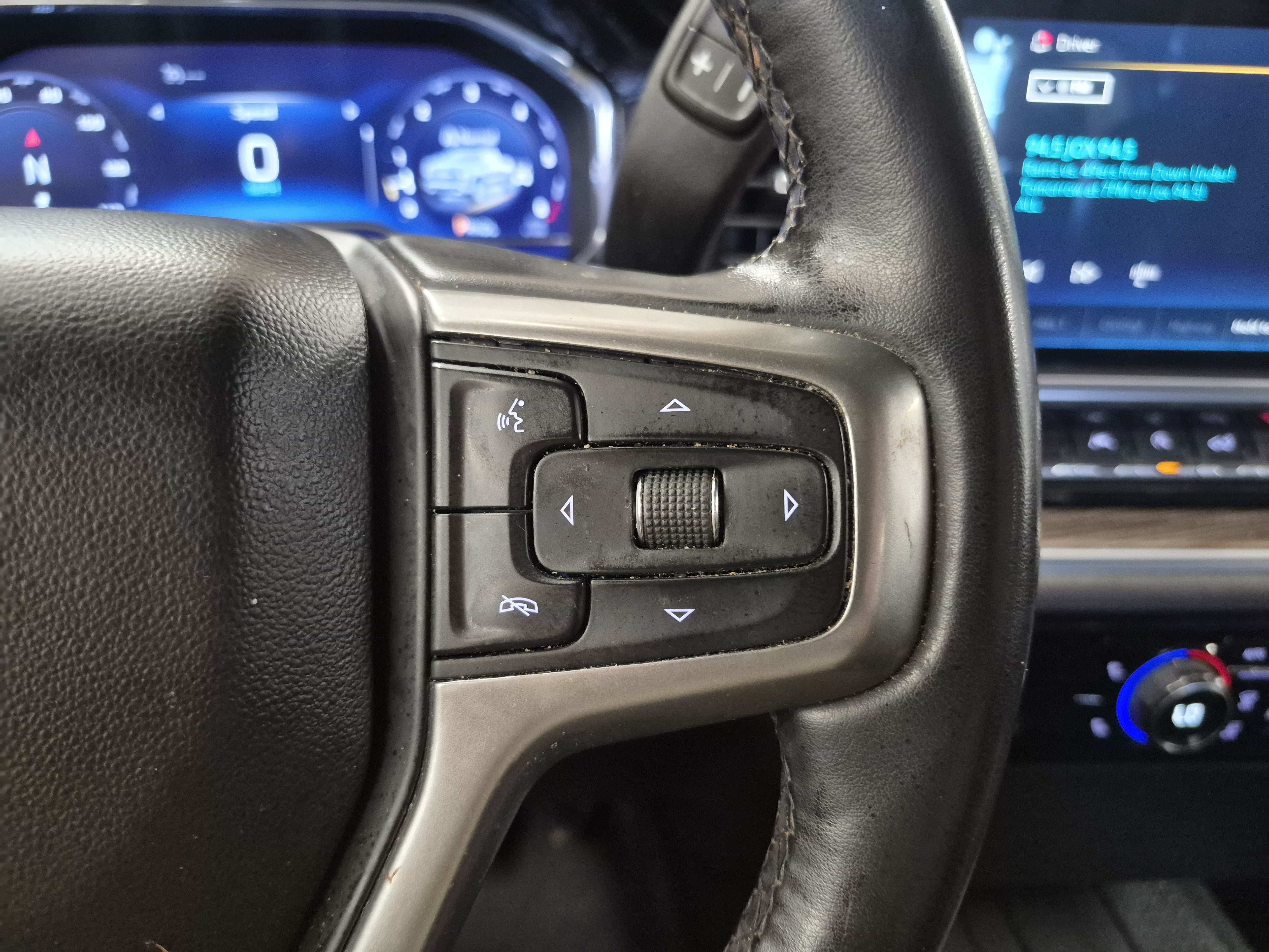 Used 2023 Chevrolet Silverado 1500 LT w/ Protection Package AWD/4WD image 27