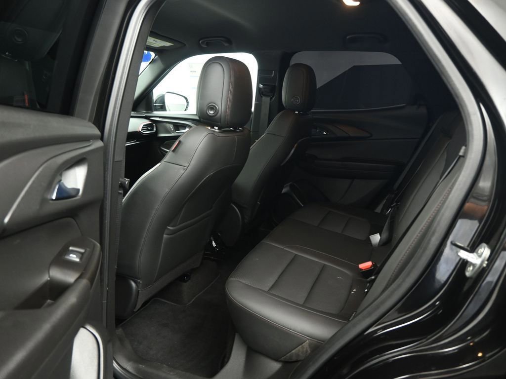 Used 2021 Chevrolet TrailBlazer RS image 46