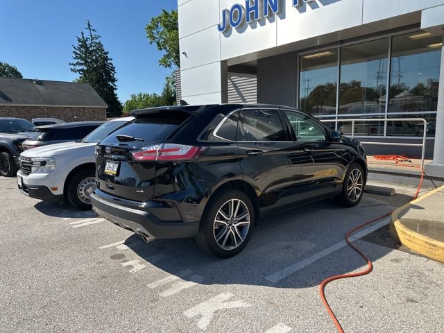 Certified 2024 Ford Edge Titanium AWD/4WD image 17