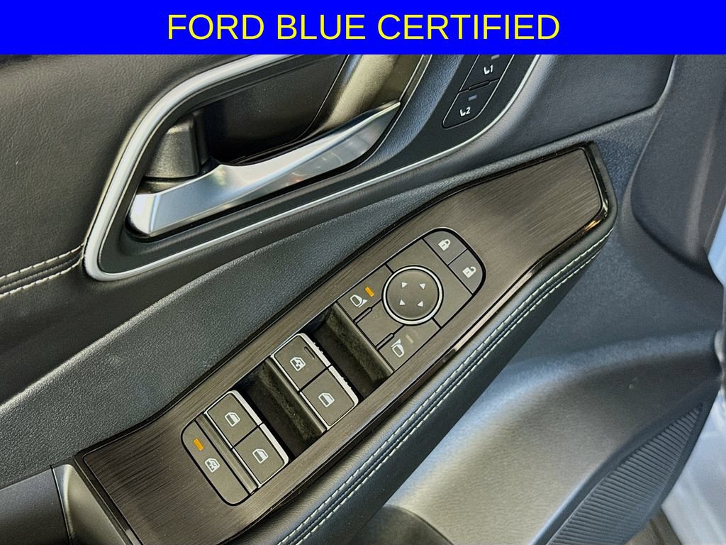 Used 2025 Nissan Rogue Platinum FWD image 21