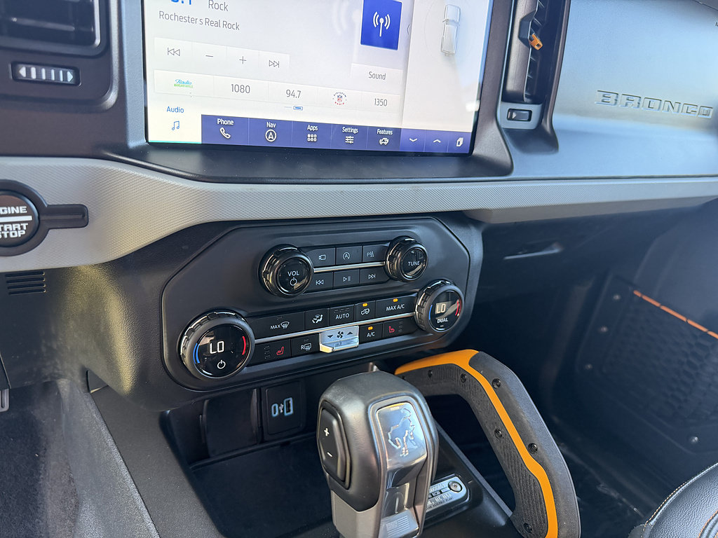 Certified 2023 Ford Bronco Badlands w/ Sasquatch Package AWD/4WD image 18