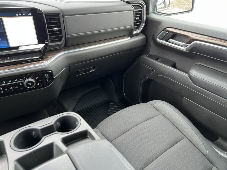 Used 2022 Chevrolet Silverado 1500 LT image 29