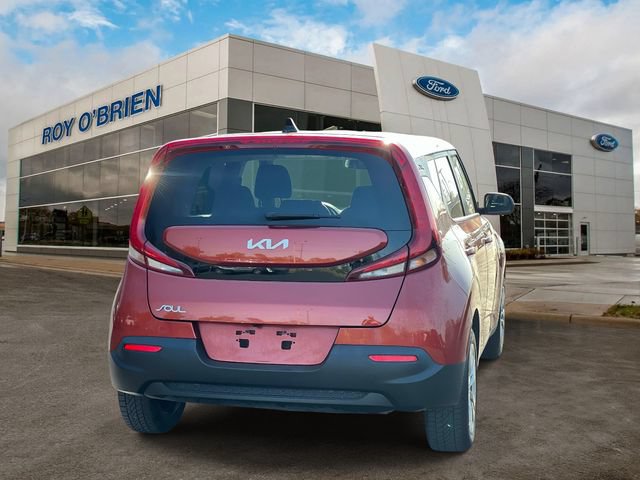 Used 2022 Kia Soul LX FWD image 4