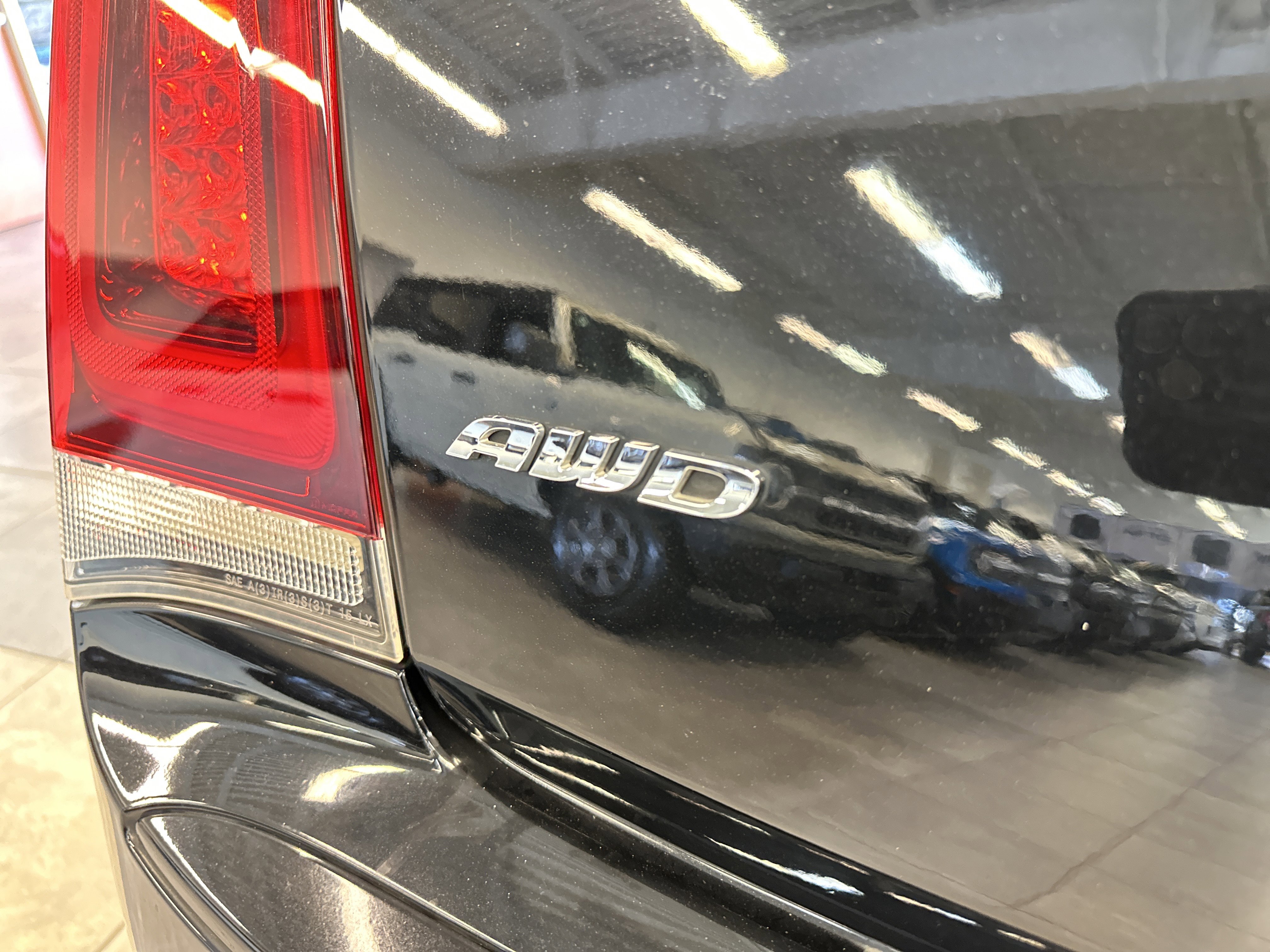 Used 2018 Chrysler 300 Touring w/ Sport Appearance Package image 9