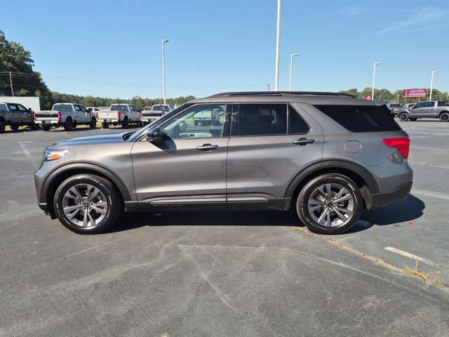 Certified 2023 Ford Explorer XLT w/ Equipment Group 202A RWD image 7